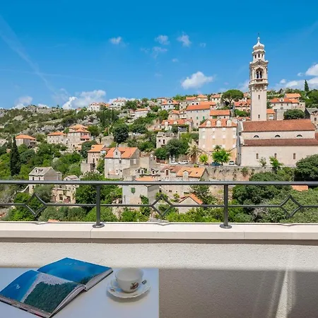 Luka Brac Hébergement de vacances Ložišće