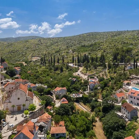 Luka Brac Hébergement de vacances *