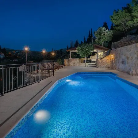 Luka Brac Hébergement de vacances