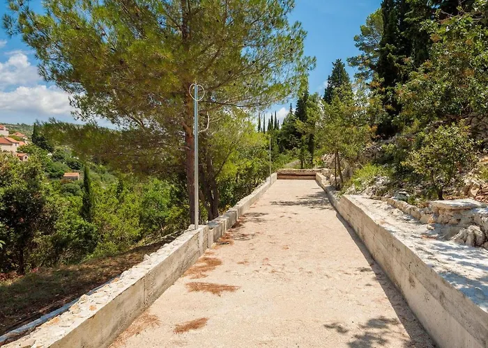 Casa de Férias Luka Brac Ložišće