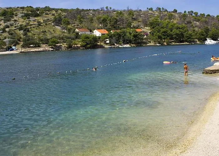 Luka Brac Ložišće