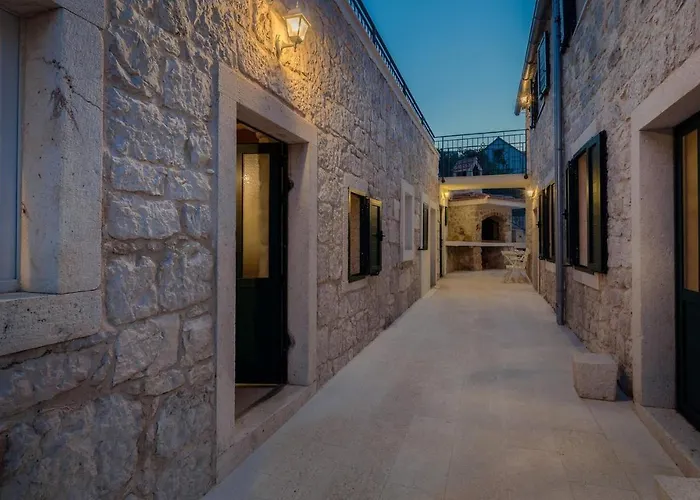 Casa de Férias Luka Brac Ložišće