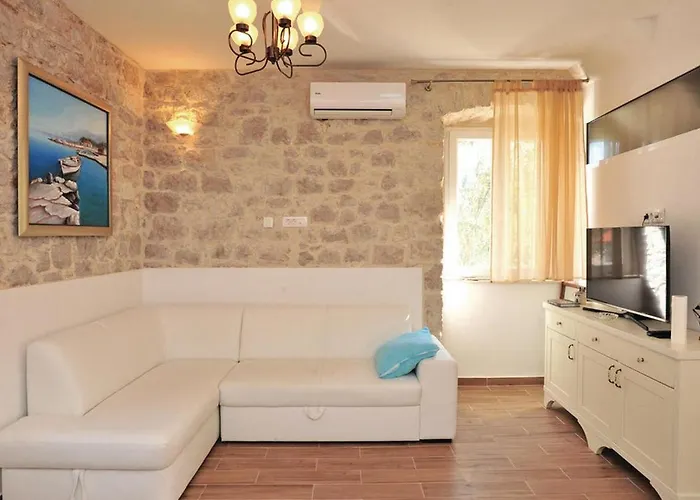 Luka Brac Casa de Férias Ložišće