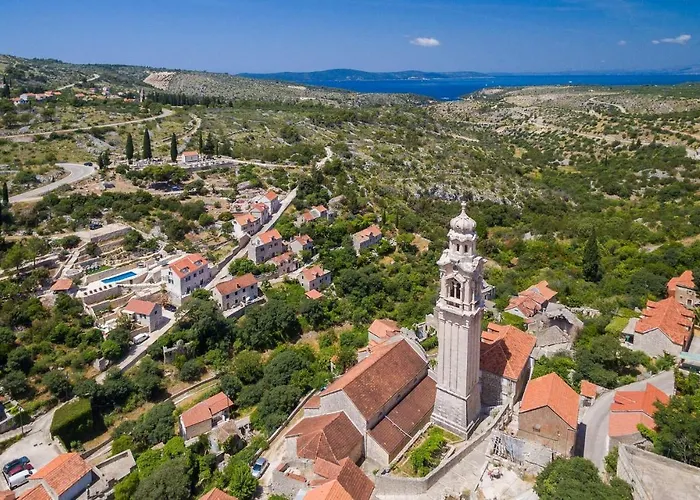 Luka Brac Casa de Férias Ložišće