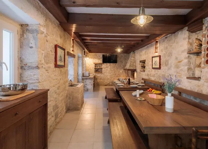 Luka Brac Vakantiehuis Ložišće