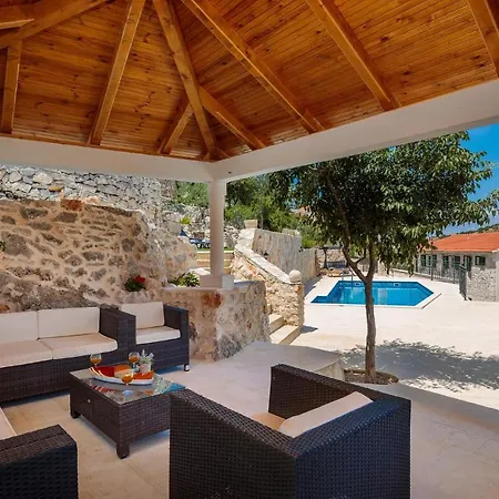 Luka Brac Vakantiehuis Ložišće